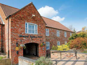 Гостиница The Admiral Rodney Hotel, Horncastle, Lincolnshire  Хорнкастл